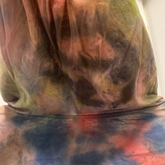 Hooded Tie Tye Long Sleeve Top - Picture 6 of 6